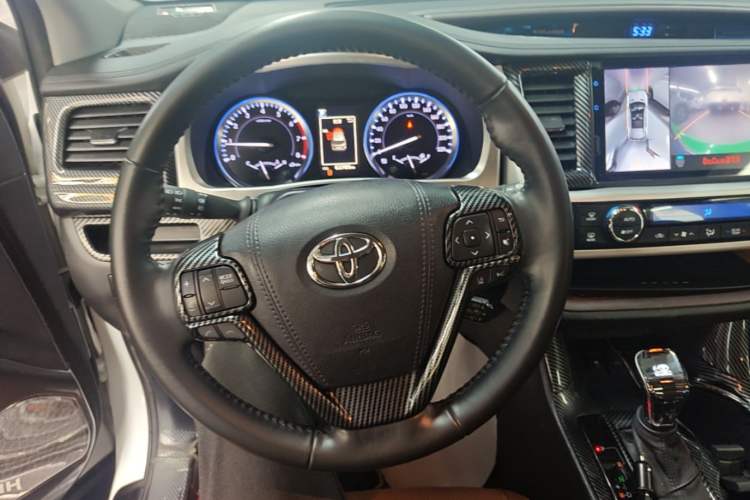 Used Toyota Highlander 2021 2.0T Four-Wheel Drive Prestige Version 7 Seats Steering Wheel