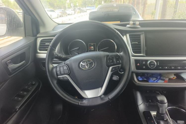 Used Toyota Highlander 2021 2.0T Four-Wheel Drive Prestige Version 7 Seats Steering Wheel