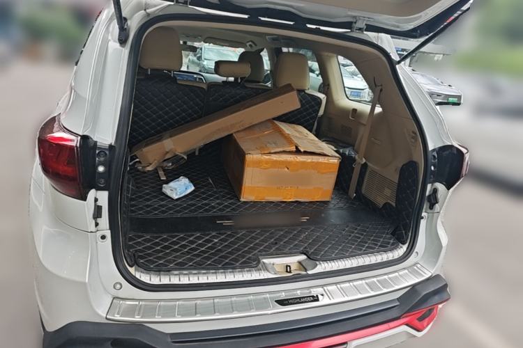 Used Toyota Highlander 2021 2.0T Four-Wheel Drive Elite Edition 7-Seater Trunk