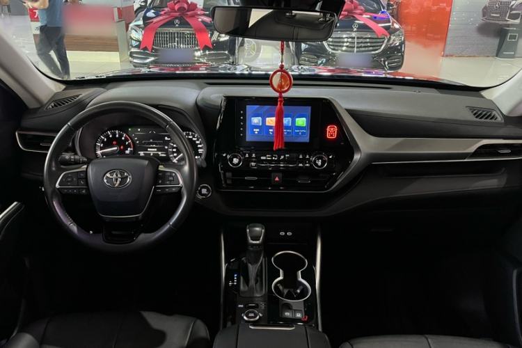 Used Toyota Highlander 2022 380T 4x4 Luxury Edition 7 Seats Audio And AC Panel