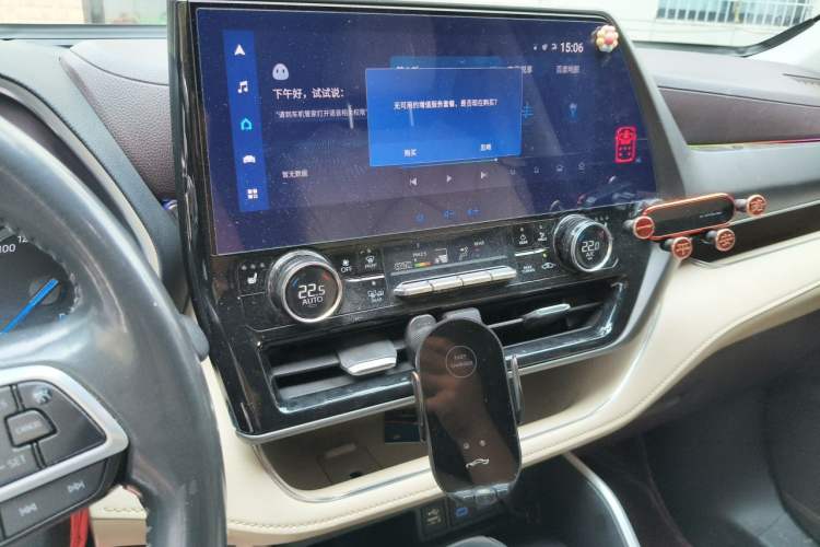 Used Toyota Highlander 2022 Dual-Engine 2.5L Four-Wheel Drive Prestige Version 7 Seats Audio And AC Panel