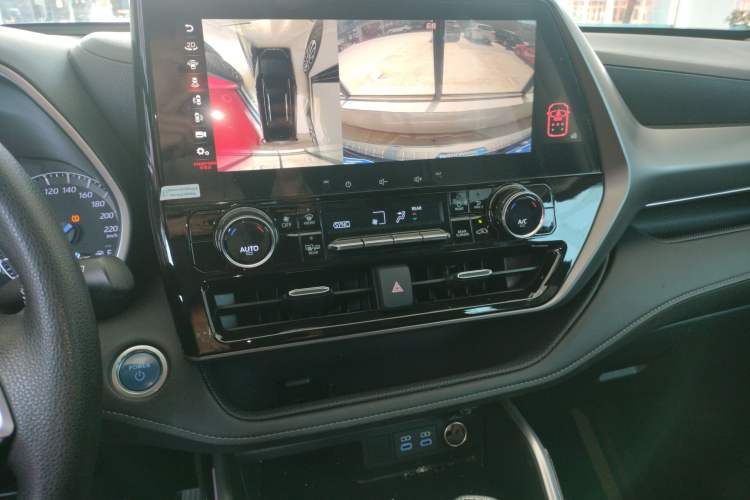 Used Toyota Highlander 2022 Dual-Engine 2.5L Two-Wheel Drive Elite Edition 5 Seats Audio And AC Panel