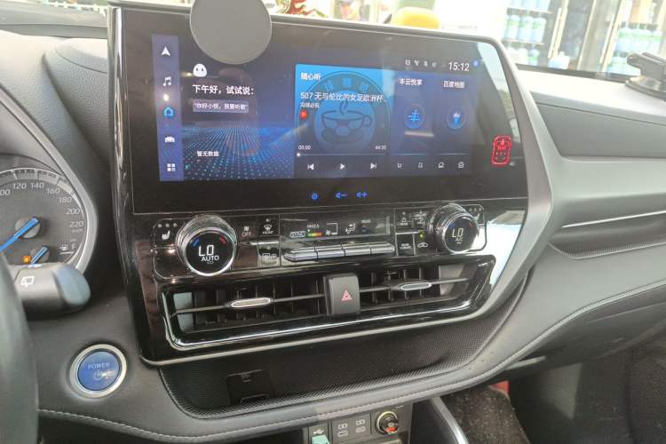Used Toyota Highlander 2022 Dual-Engine 2.5L Four-Wheel Drive Prestige Version 7 Seats Audio And AC Panel