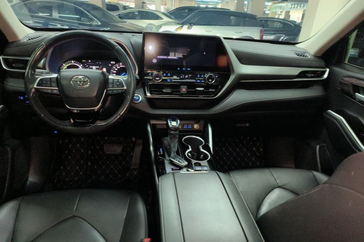 Used Toyota Highlander 2022 Dual-Engine 2.5L Four-Wheel Drive Prestige Version 7 Seats Center Console