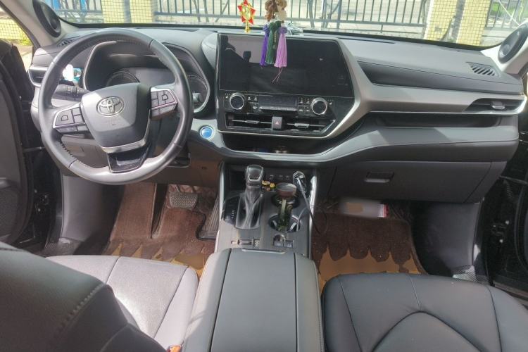 Used Toyota Highlander 2022 Dual-Engine 2.5L Four-Wheel Drive Prestige Version 7 Seats Center Console