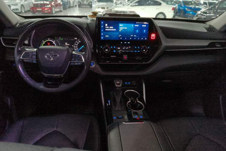 Used Toyota Highlander 2022 Dual-Engine 2.5L Four-Wheel Drive Prestige Version 7 Seats Center Console