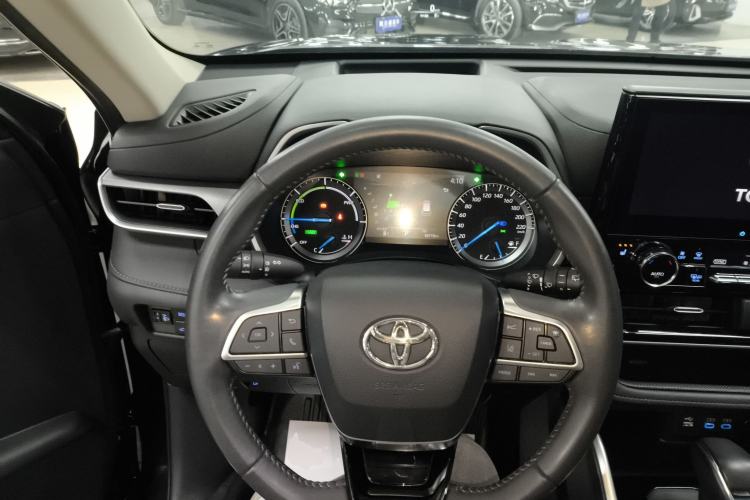 Used Toyota Highlander 2022 Dual-Engine 2.5L Four-Wheel Drive Prestige Version 7 Seats Center Console