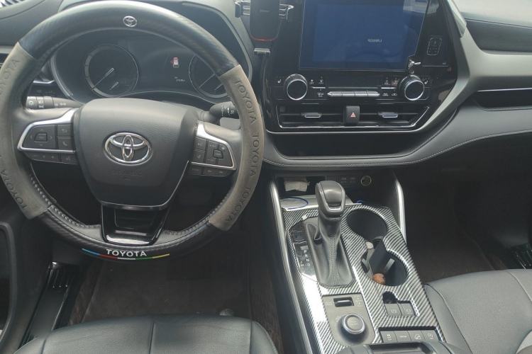 Used Toyota Highlander 2022 380T Four-Wheel Drive Ultimate 7-Seater Center Console