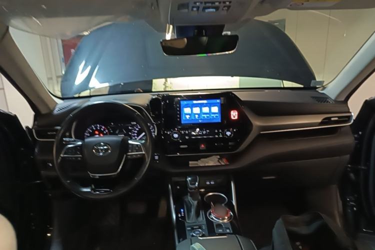 Used Toyota Highlander 2022 380T 4x4 Luxury Edition 7 Seats Center Console