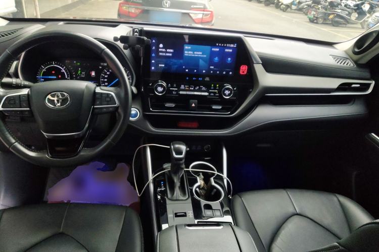 Used Toyota Highlander 2022 Dual-Engine 2.5L Four-Wheel Drive Prestige Version 7 Seats Center Console