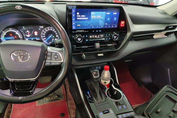 Used Toyota Highlander 2022 Dual-Engine 2.5L Four-Wheel Drive Prestige Version 7 Seats Center Console