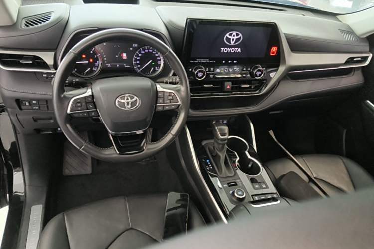 Used Toyota Highlander 2022 380T Four-Wheel Drive Prestige Edition 7-Seater Center Console