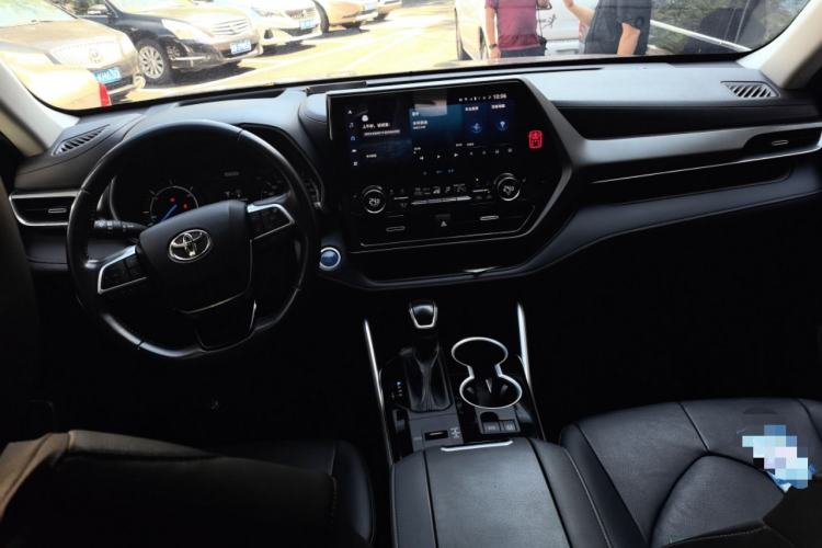 Used Toyota Highlander 2022 Dual-Engine 2.5L Four-Wheel Drive Prestige Version 7 Seats Center Console