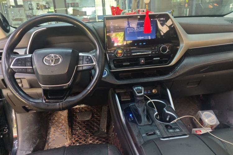 Used Toyota Highlander 2022 Dual-Engine 2.5L Four-Wheel Drive Prestige Version 7 Seats Center Console