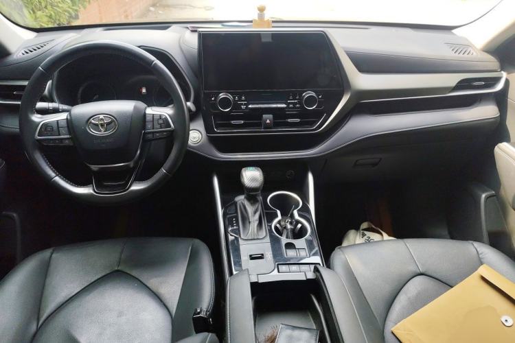 Used Toyota Highlander 2022 Dual-Engine 2.5L Four-Wheel Drive Prestige Version 7 Seats Center Console
