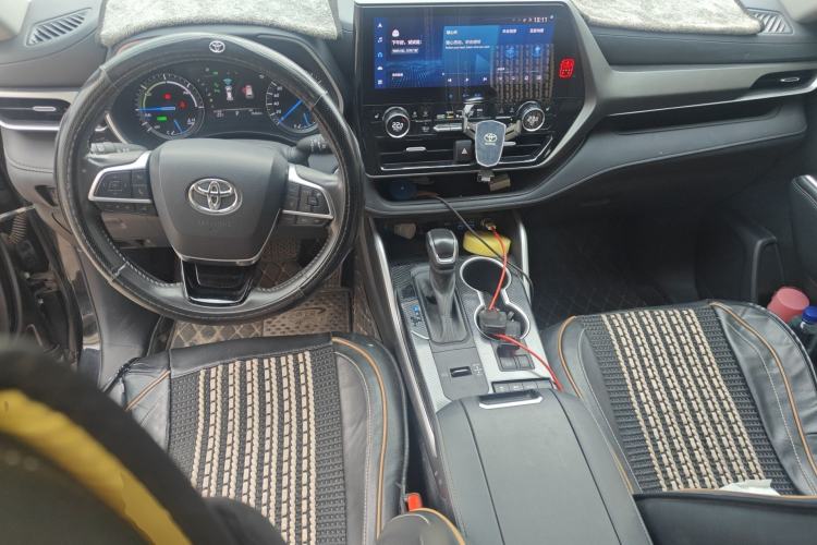 Used Toyota Highlander 2022 Dual-Engine 2.5L Four-Wheel Drive Prestige Version 7 Seats Center Console