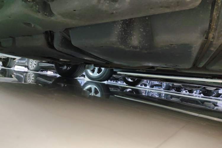 Used Toyota Highlander 2022 Dual-Engine 2.5L Four-Wheel Drive Prestige Version 7 Seats Chassis Rear Left