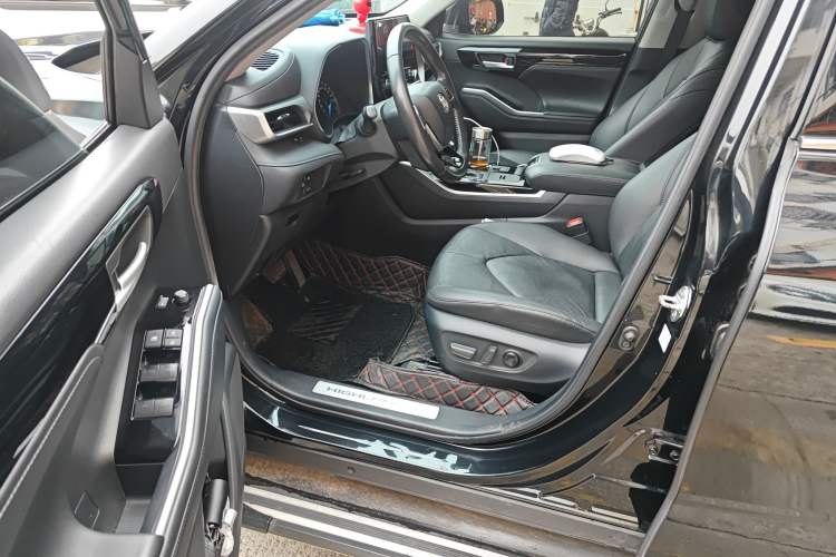 Used Toyota Highlander 2022 Dual-Engine 2.5L Four-Wheel Drive Prestige Version 7 Seats Driver Seat