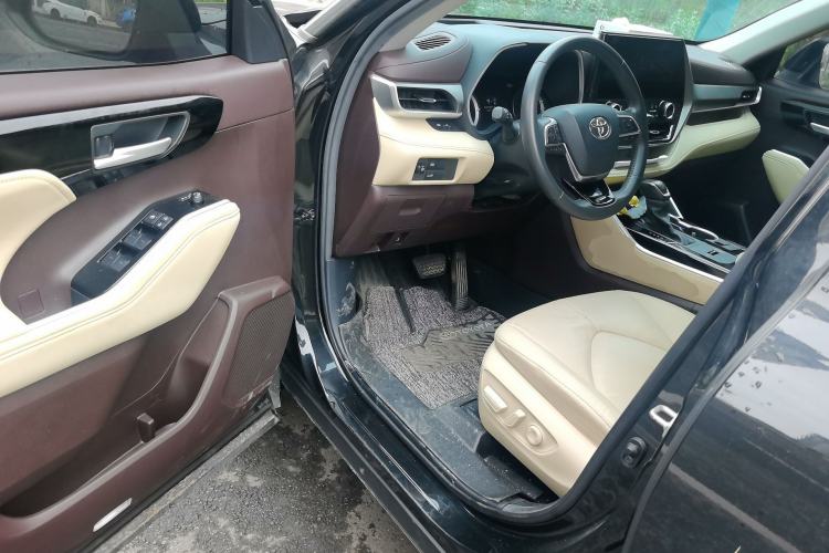 Used Toyota Highlander 2022 Dual-Engine 2.5L Two-Wheel Drive Prestige Edition 7-Seater Driver Seat