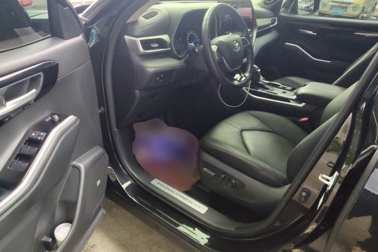 Used Toyota Highlander 2022 Dual-Engine 2.5L Four-Wheel Drive Prestige Version 7 Seats Driver Seat