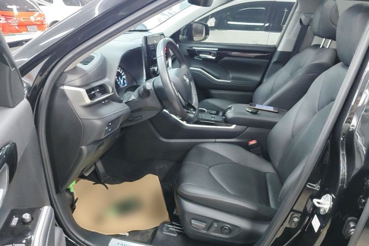 Used Toyota Highlander 2022 Dual-Engine 2.5L Four-Wheel Drive Prestige Version 7 Seats Driver Seat