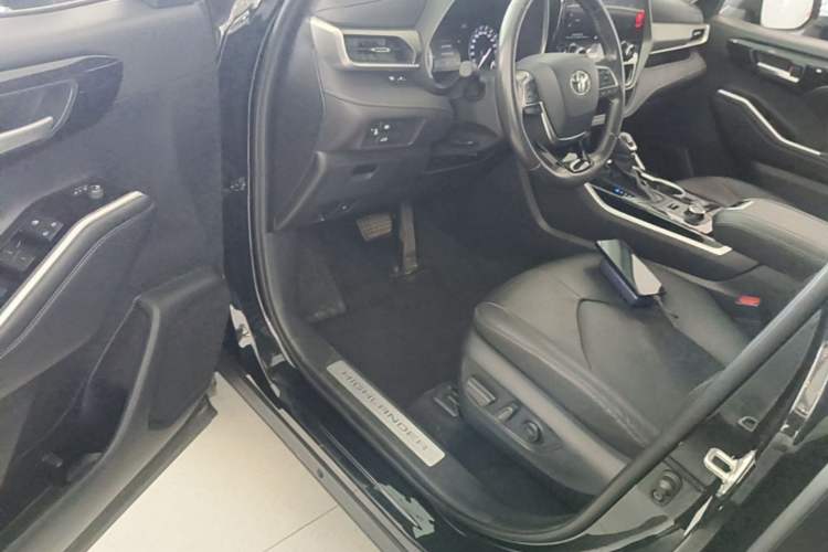 Used Toyota Highlander 2022 380T Four-Wheel Drive Prestige Edition 7-Seater Driver Seat