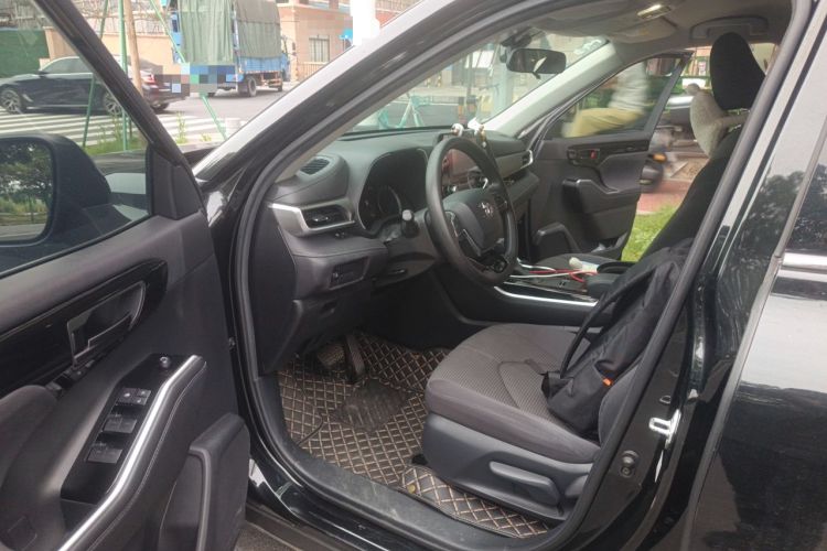 Used Toyota Highlander 2022 Dual-Engine 2.5L Two-Wheel Drive Elite Edition 7-Seater Driver Seat