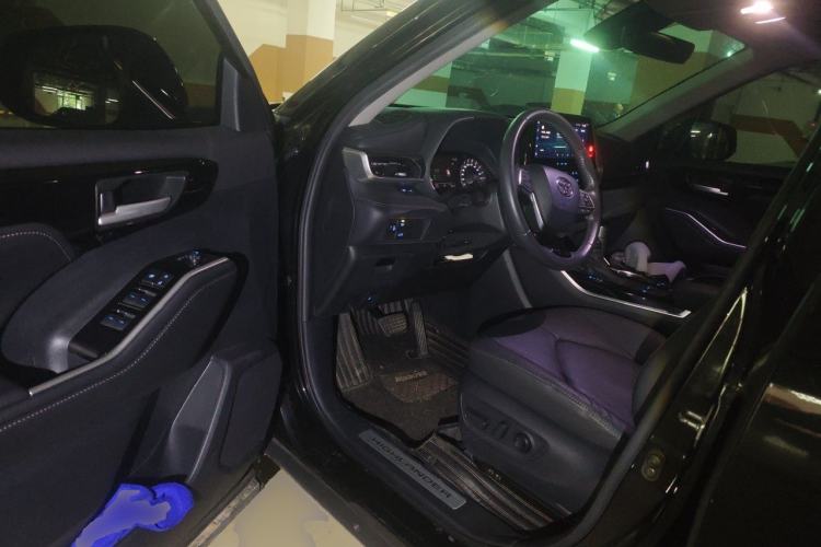 Used Toyota Highlander 2022 Dual-Engine 2.5L Four-Wheel Drive Prestige Version 7 Seats Driver Seat