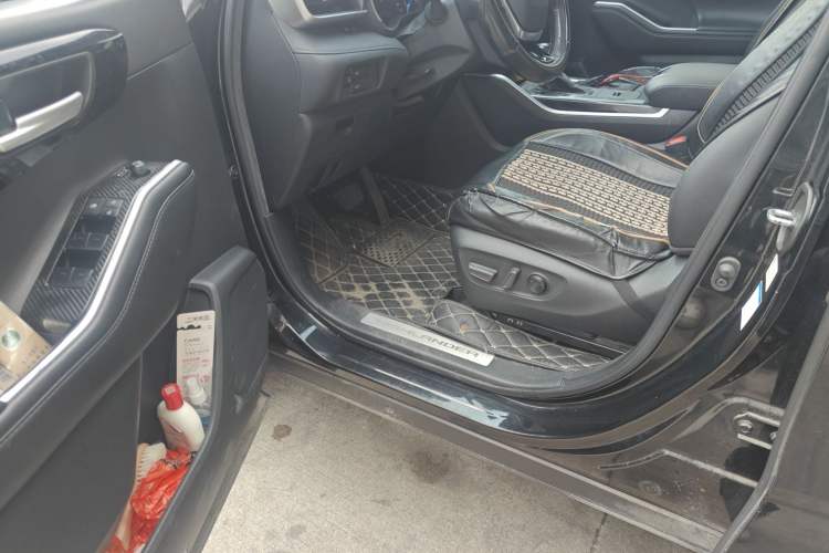 Used Toyota Highlander 2022 Dual-Engine 2.5L Four-Wheel Drive Prestige Version 7 Seats Driver Seat