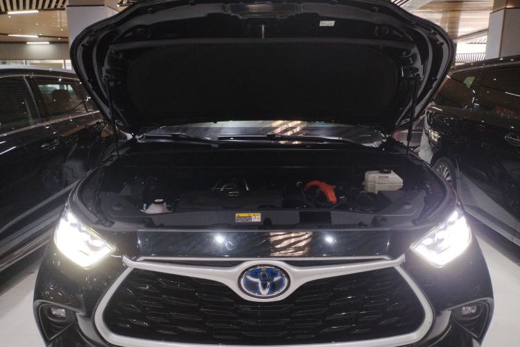 Used Toyota Highlander 2022 Dual-Engine 2.5L Four-Wheel Drive Prestige Version 7 Seats Engine Bay