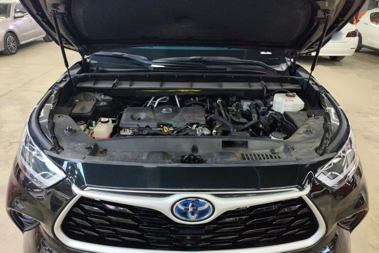 Used Toyota Highlander 2022 Dual-Engine 2.5L Two-Wheel Drive Prestige Edition 7-Seater Engine Bay