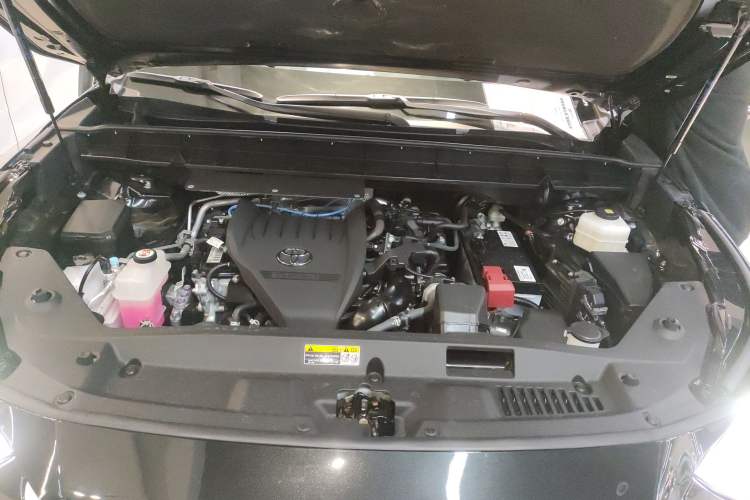 Used Toyota Highlander 2022 380T 4x4 Luxury Edition 7 Seats Engine Bay