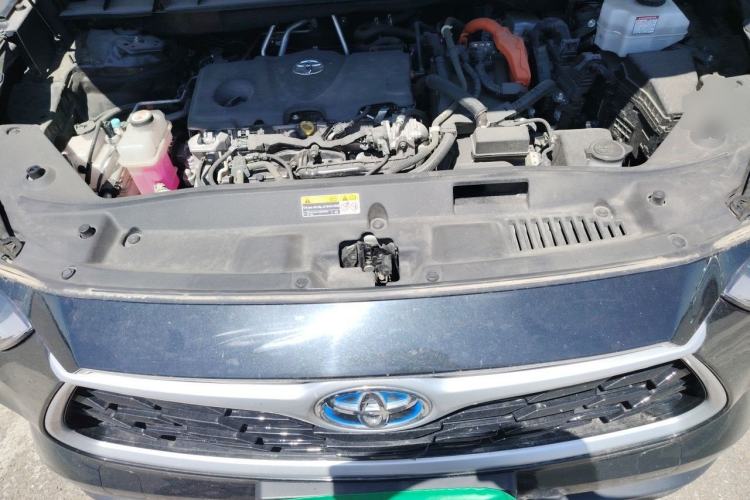 Used Toyota Highlander 2022 Dual-Engine 2.5L 4x4 Elite Edition 7-Seater Engine Bay