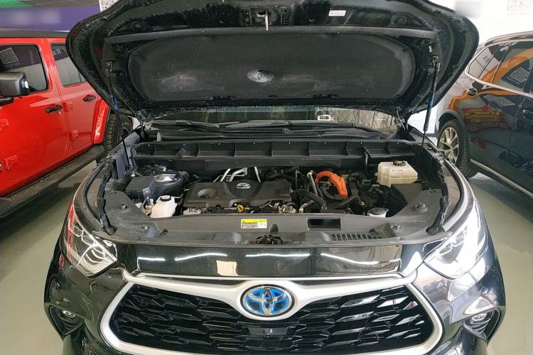 Used Toyota Highlander 2022 Dual-Engine 2.5L Four-Wheel Drive Prestige Version 7 Seats Engine Bay