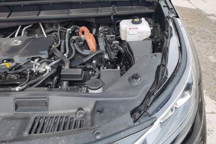 Used Toyota Highlander 2022 Dual-Engine 2.5L Four-Wheel Drive Prestige Version 7 Seats Engine Bay Left