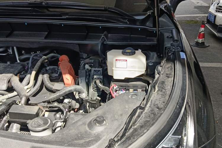 Used Toyota Highlander 2022 Dual-Engine 2.5L 4x4 Elite Edition 7-Seater Engine Bay Left