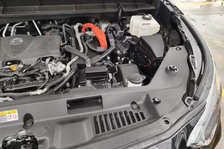 Used Toyota Highlander 2022 Dual-Engine 2.5L 4x4 Elite Edition 7-Seater Engine Bay Left