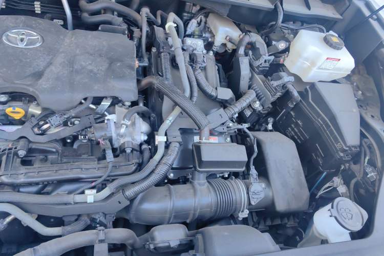Used Toyota Highlander 2022 Dual-Engine 2.5L Two-Wheel Drive Elite Edition 7-Seater Engine Bay Left