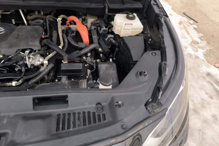 Used Toyota Highlander 2022 Dual-Engine 2.5L Four-Wheel Drive Prestige Version 7 Seats Engine Bay Left