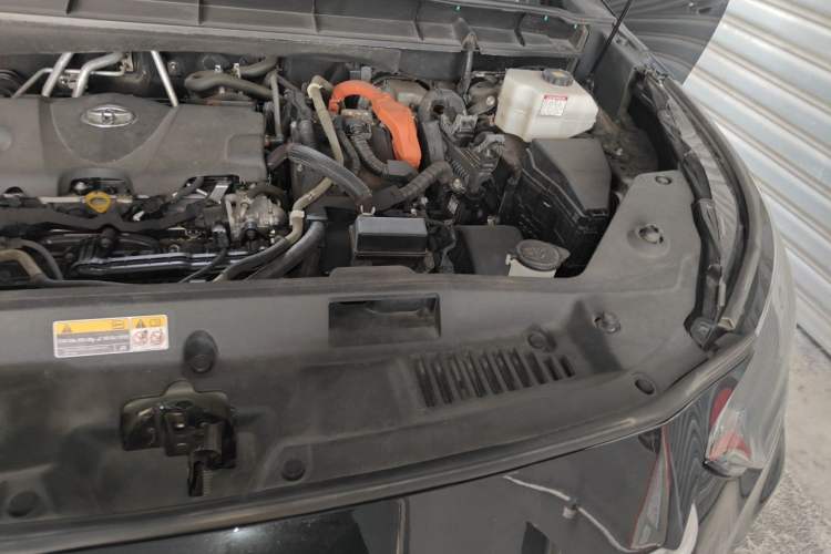 Used Toyota Highlander 2022 Dual-Engine 2.5L 4x4 Elite Edition 7-Seater Engine Bay Left