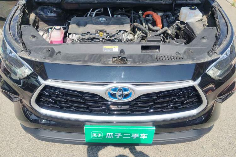 Used Toyota Highlander 2022 Dual-Engine 2.5L 4x4 Elite Edition 7-Seater Engine Bay
