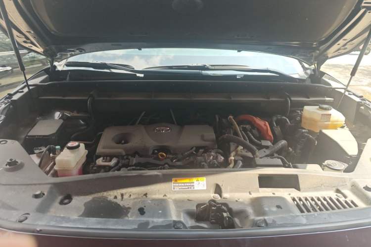 Used Toyota Highlander 2022 Dual-Engine 2.5L Four-Wheel Drive Prestige Version 7 Seats Engine Bay