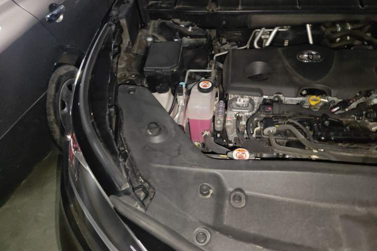 Used Toyota Highlander 2022 Dual-Engine 2.5L Two-Wheel Drive Prestige Edition 7-Seater Engine Bay Right