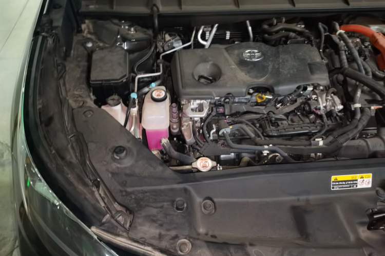 Used Toyota Highlander 2022 Dual-Engine 2.5L Four-Wheel Drive Supreme Edition 7-Seater Engine Bay Right