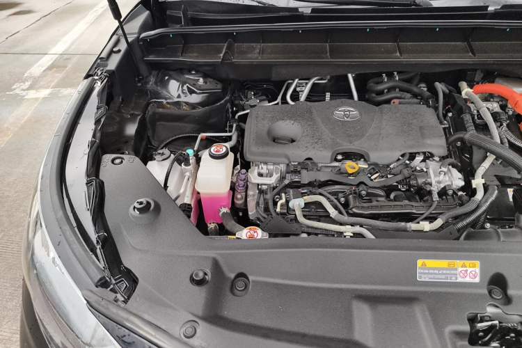 Used Toyota Highlander 2022 Dual-Engine 2.5L 4x4 Elite Edition 7-Seater Engine Bay Right