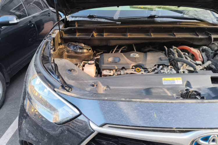 Used Toyota Highlander 2022 Dual-Engine 2.5L 4x4 Elite Edition 7-Seater Engine Bay Right