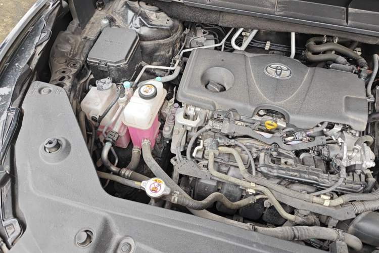 Used Toyota Highlander 2022 Dual-Engine 2.5L Four-Wheel Drive Prestige Version 7 Seats Engine Bay Right