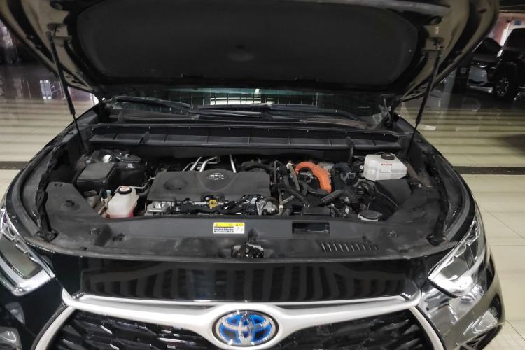 Used Toyota Highlander 2022 Dual-Engine 2.5L Four-Wheel Drive Prestige Version 7 Seats Engine Bay