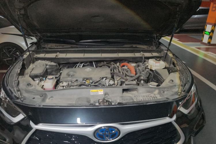 Used Toyota Highlander 2022 Dual-Engine 2.5L Four-Wheel Drive Prestige Version 7 Seats Engine Bay