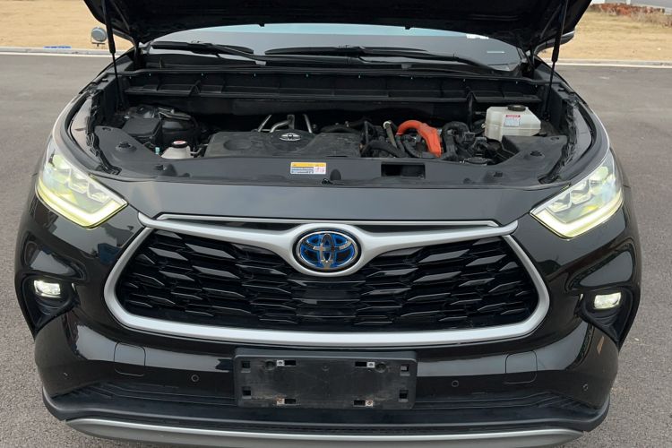 Used Toyota Highlander 2022 Dual-Engine 2.5L Four-Wheel Drive Prestige Version 7 Seats Engine Bay